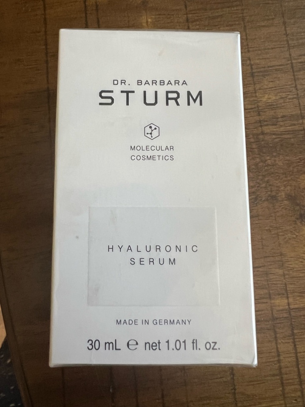 Dr. BarbaraSturm Hyaluronic Serum – sealed and NIB